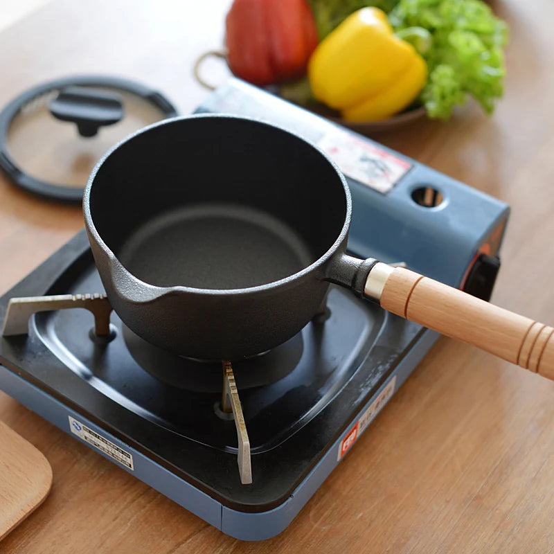 Non-coated cast iron hot milk pot baby food soup rice non-stick small boiling noodles stew frying pan breakfast health stewpan