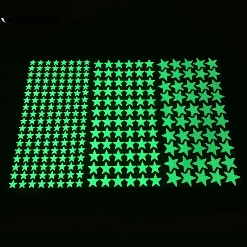 Green Star Luminous Stickers Children's Bedroom Wall Fluorescent Stickers Home Decoration DIY Self-adhesive Dot Stickers