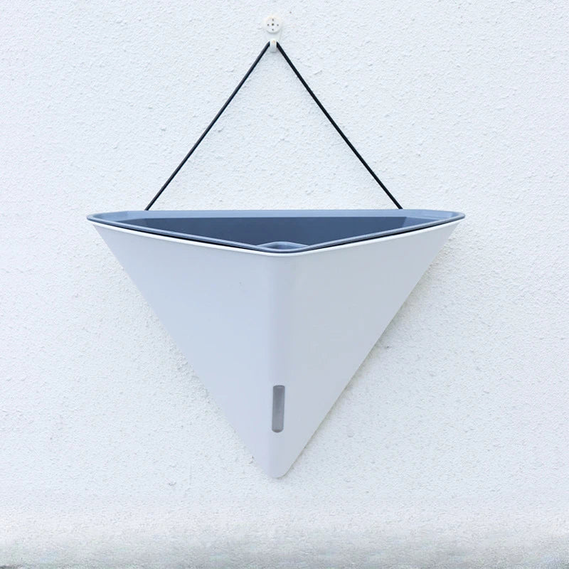New Wall Mounted Flowerpot Triangle Self Absorbent Lazy Plant Pot Plastic Hanging Geometric Vase for Outdoor Indoor Home Decor