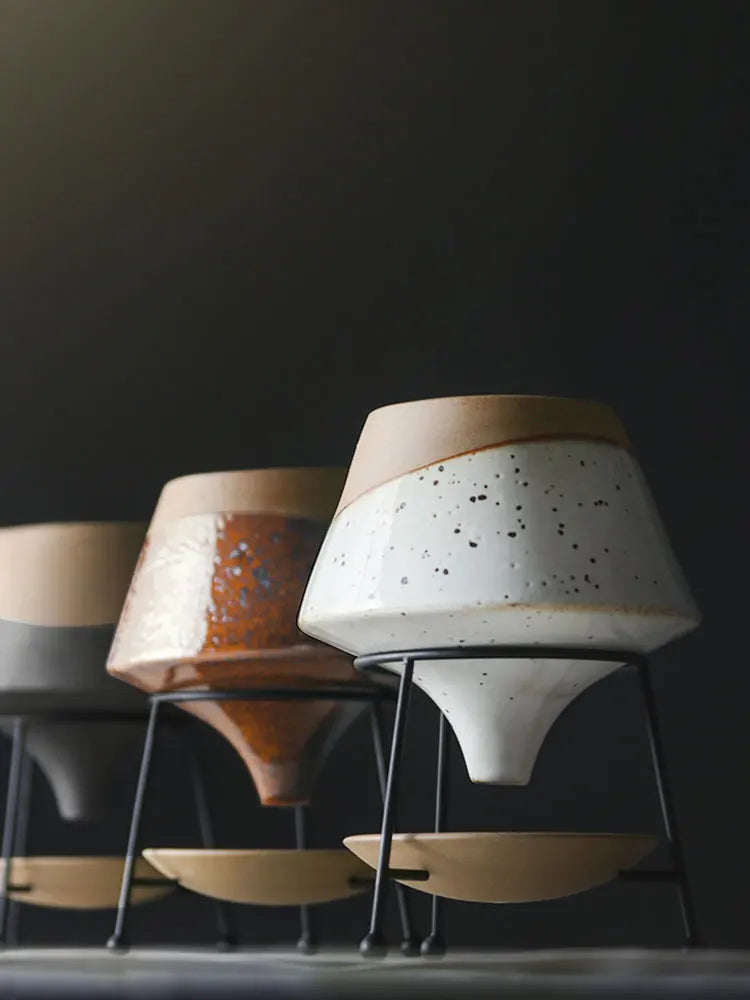 European Ceramic Flower Pot Decoration Metal Stand Abstract Irregular Vase Succulent Plant Flower Pot Modern Home Decoration New