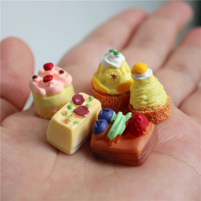 1/6 Scale Assorted Miniature Dollhouse Cake Mini Food for Doll Pretend Play Kitchen Toy Accessories