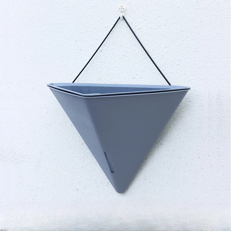 New Wall Mounted Flowerpot Triangle Self Absorbent Lazy Plant Pot Plastic Hanging Geometric Vase for Outdoor Indoor Home Decor